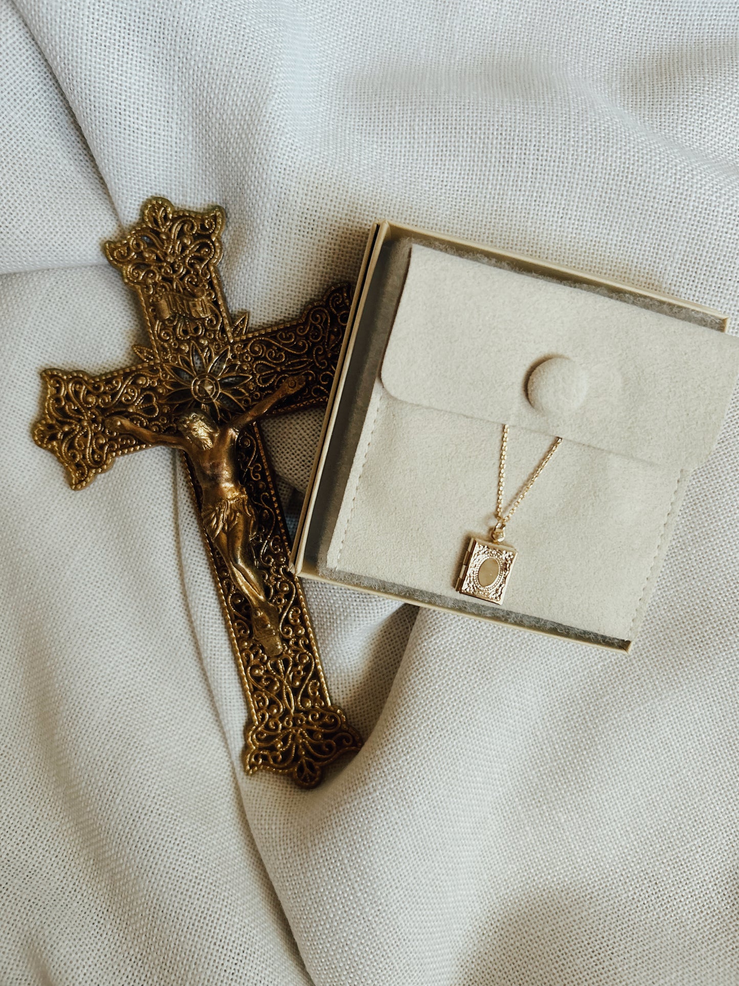 Locket Necklace image 2