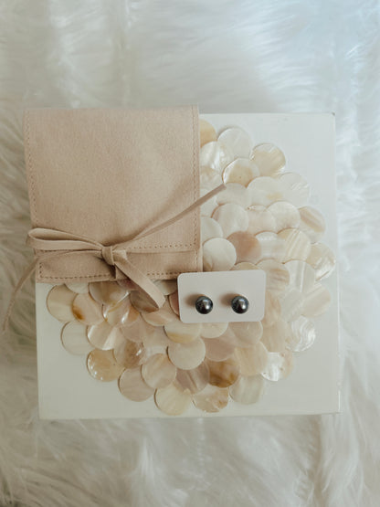 The 99 Pearl Earrings image 1
