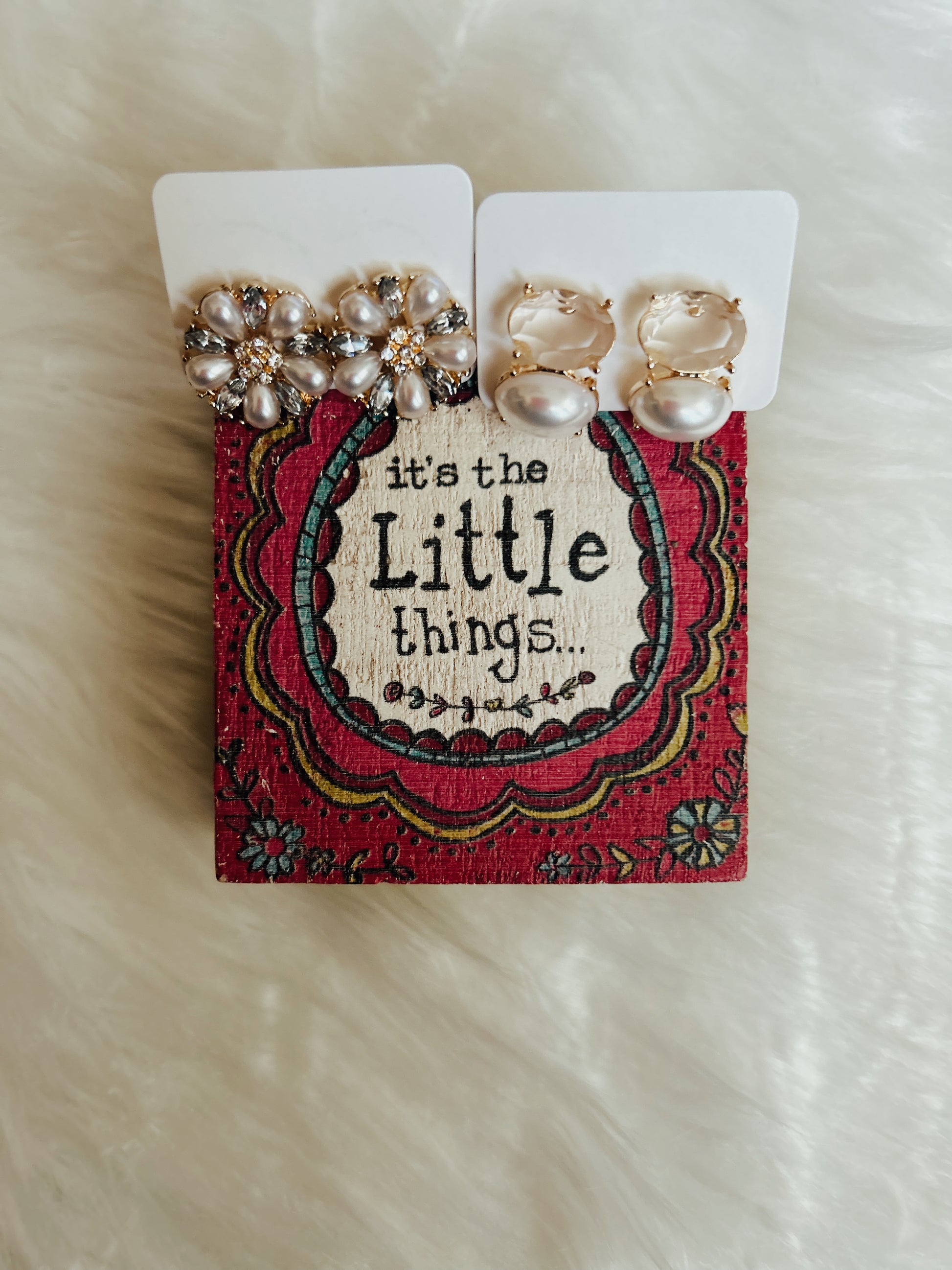 Flower Stone and Pearl Earrings image 3