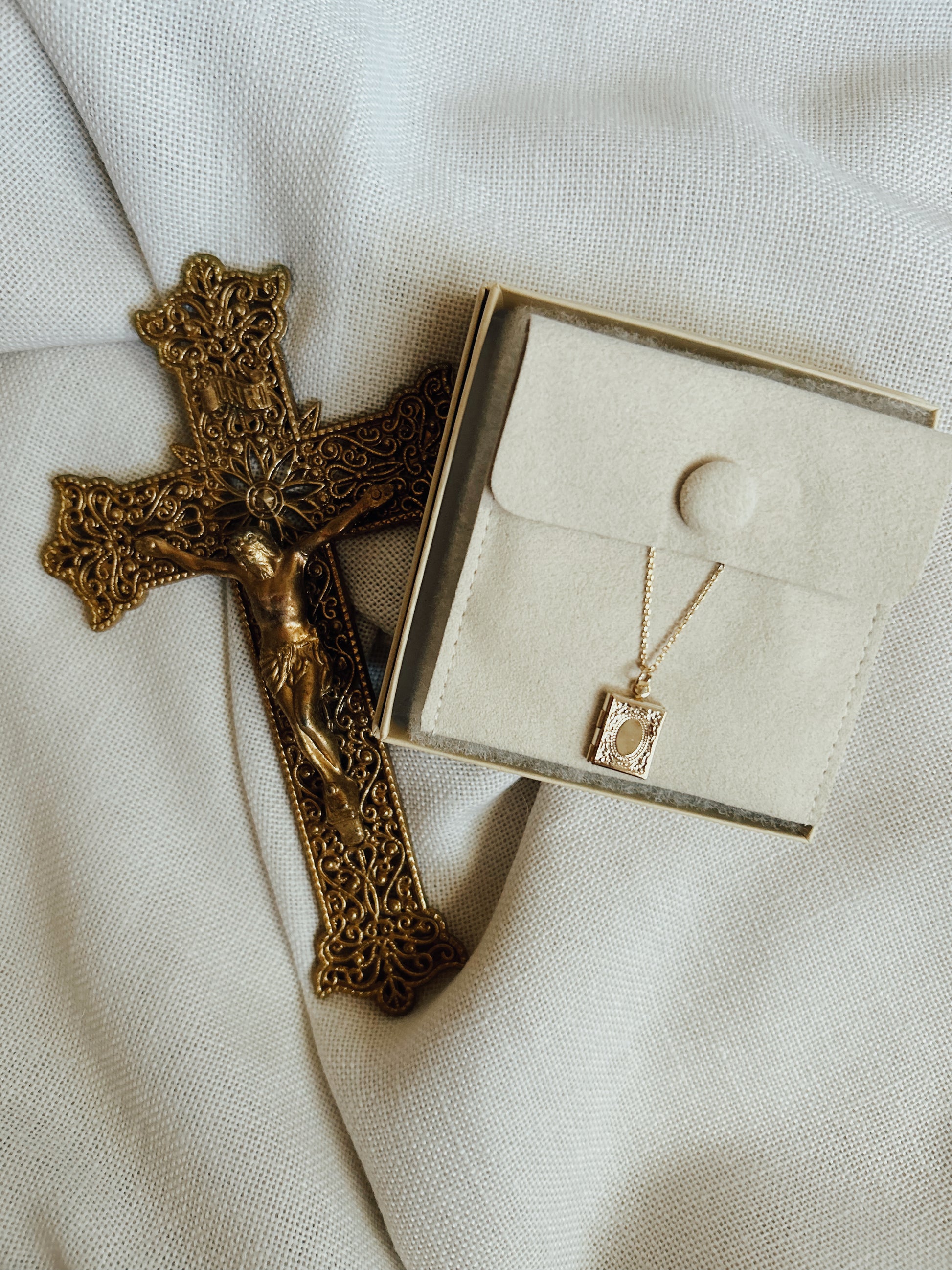 Locket Necklace image 2