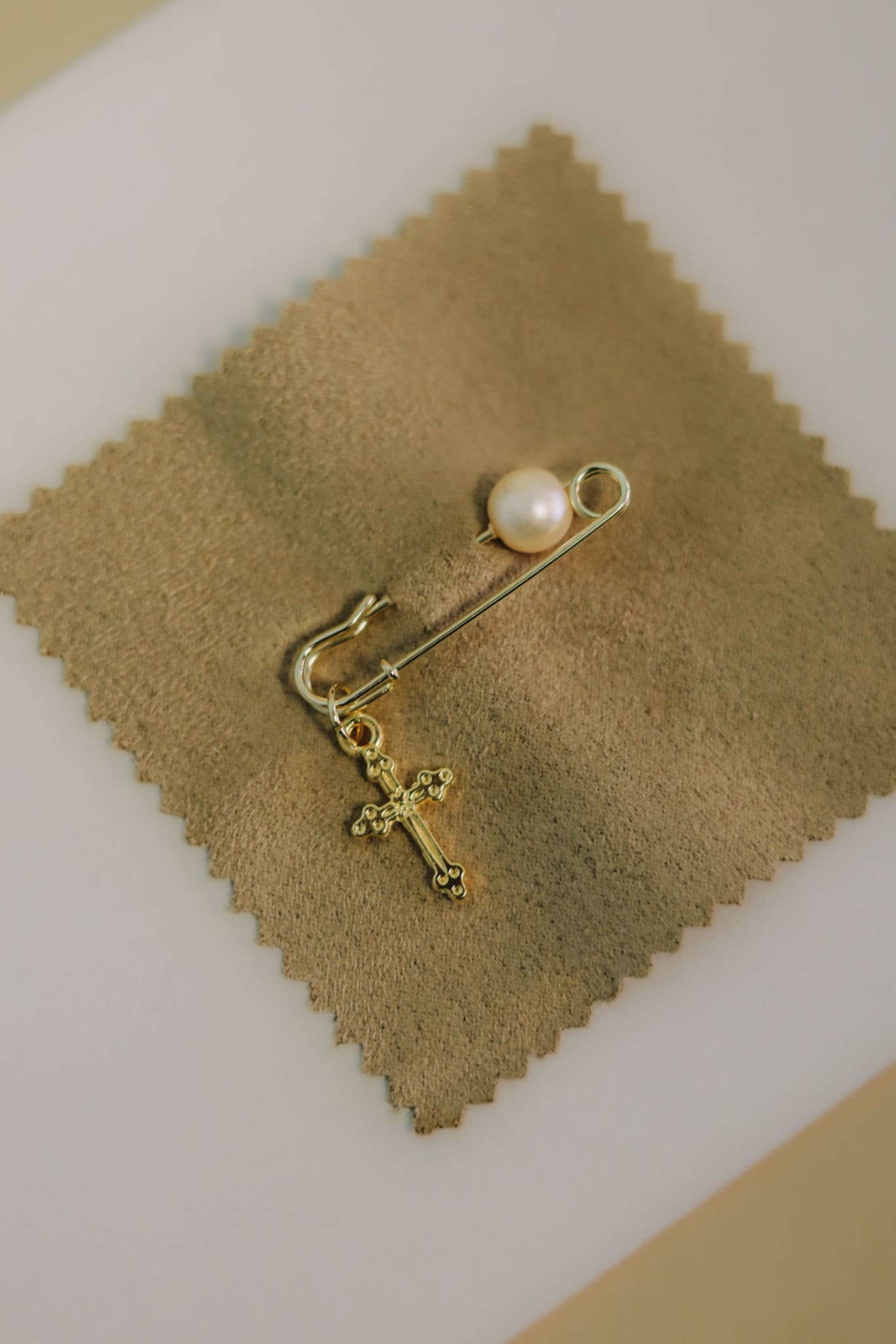 Simple Gold Baptismal Pin image 1