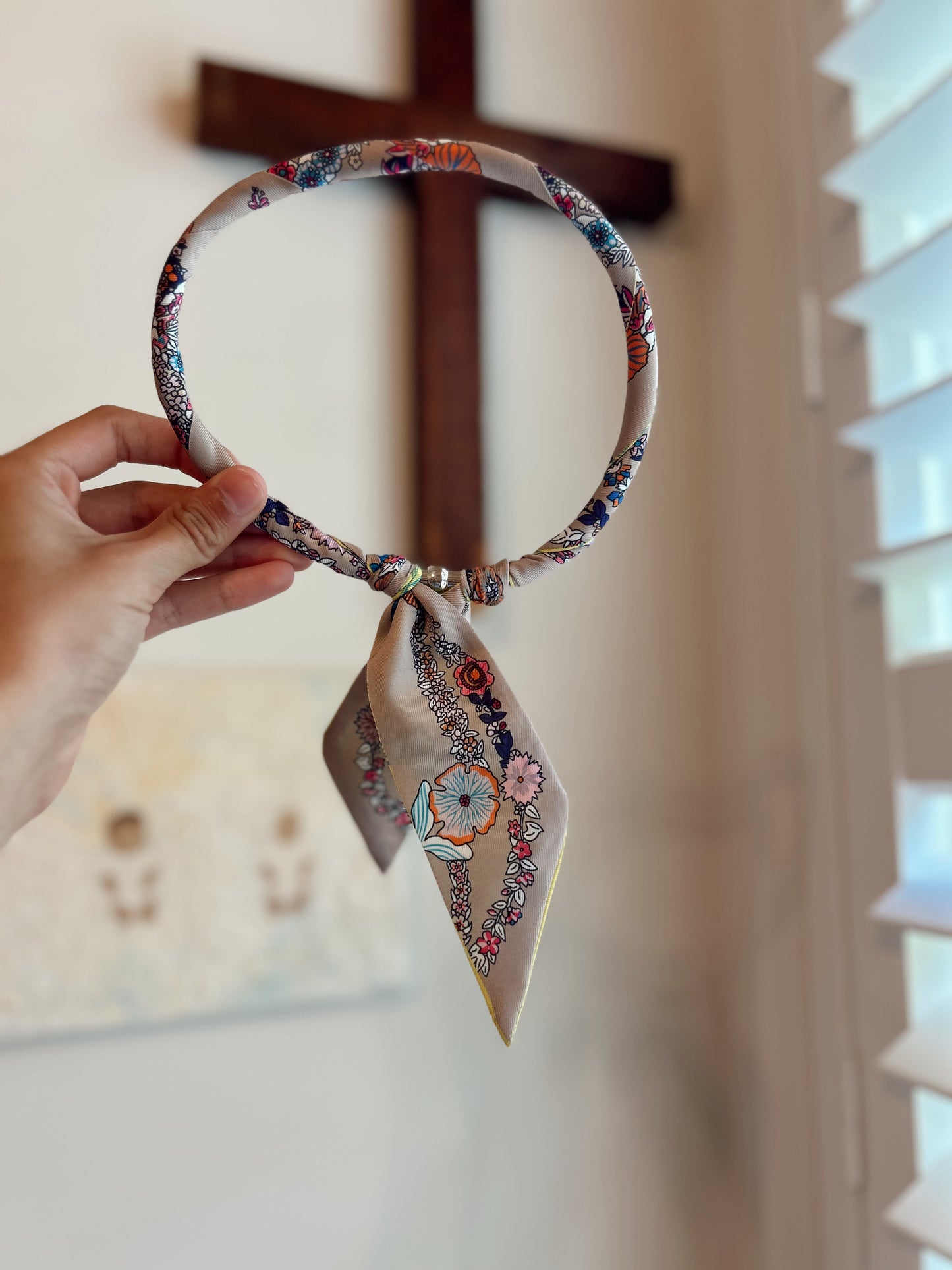 Tan/Bright Colorful Little Wanderer Magnetic Scarf Necklace