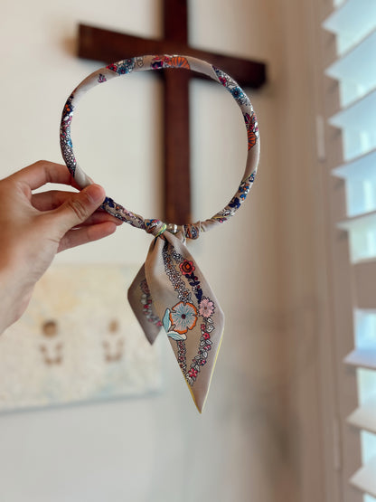 Tan/Bright Colorful Little Wanderer Magnetic Scarf Necklace
