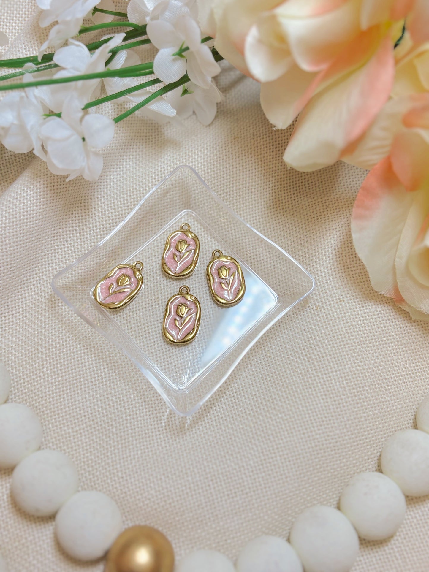 Single Rose Pink/Gold Charm