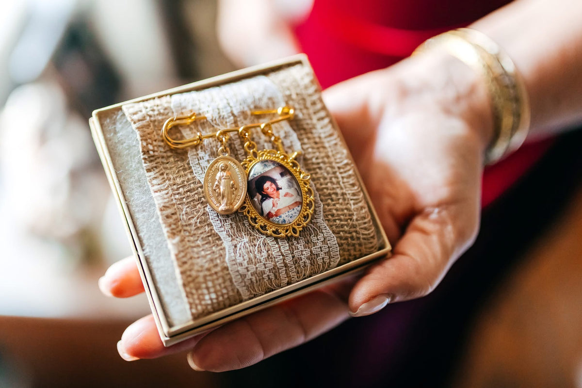 Dessa’s Mother of The Bride Wedding Day Pin