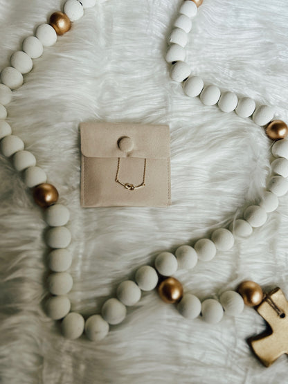 Tie the Knot Necklace Gold image 1