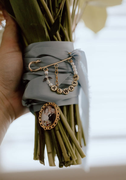 Looped Customizable Pin image 4
