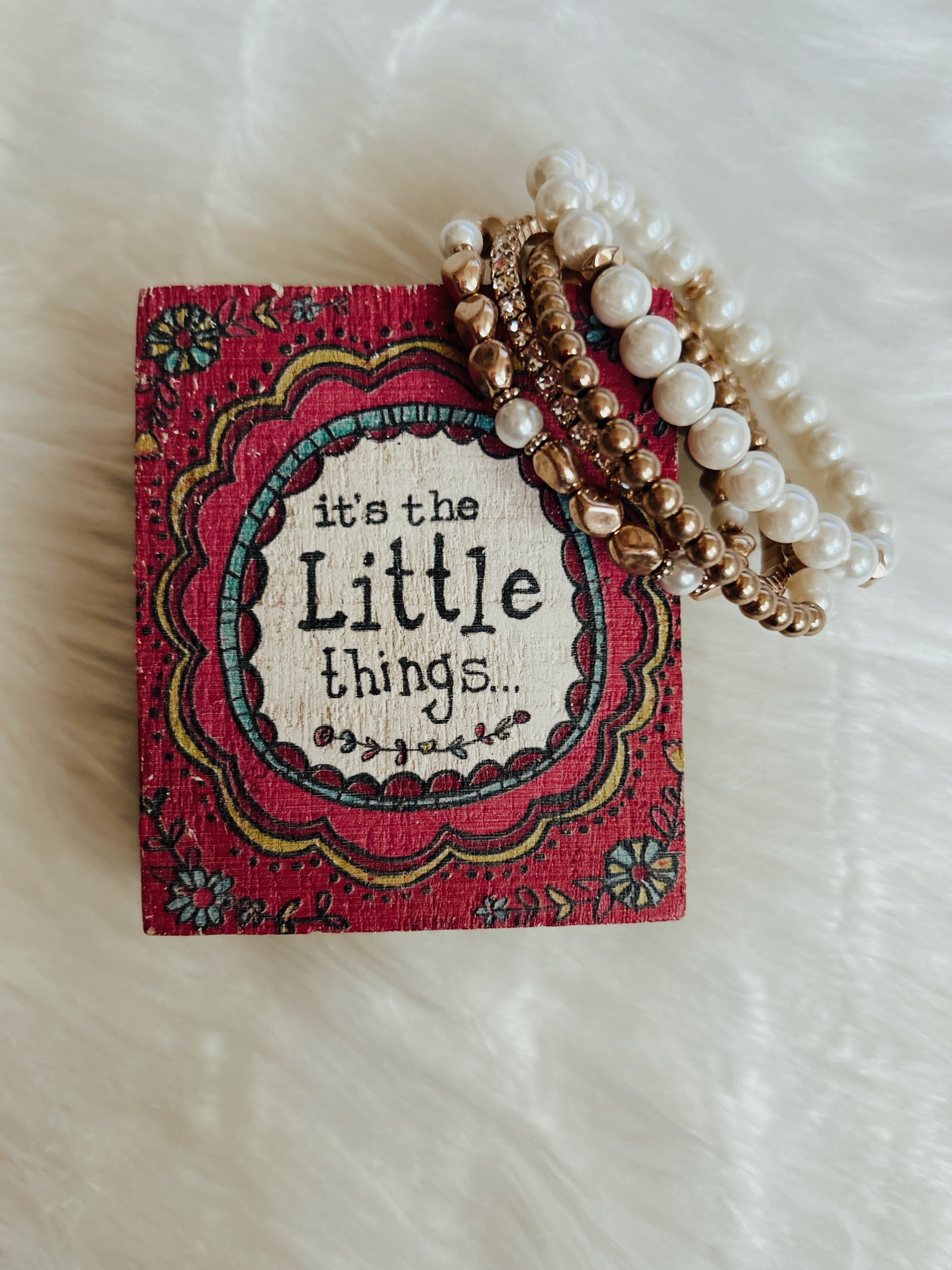 Pearls and Diamonds Bracelet Pack image 2