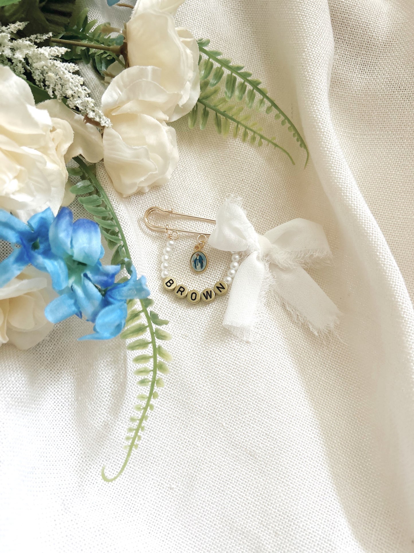 Looped Customizable Pin image 2
