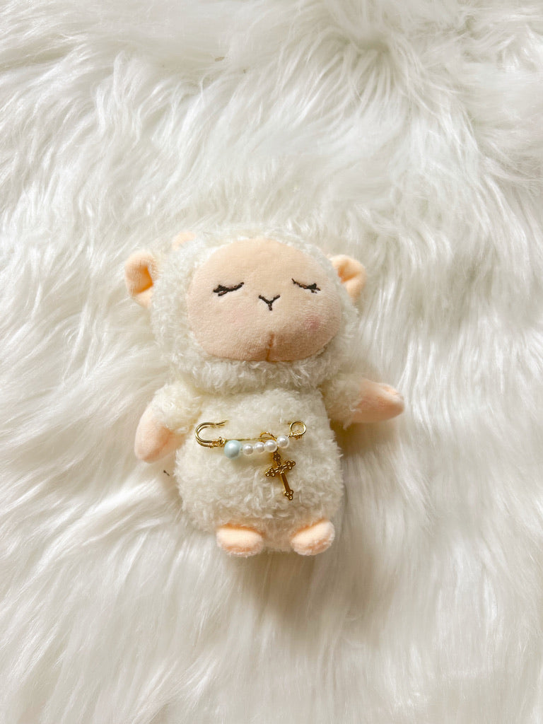 Pin It Plush Lambs image 3